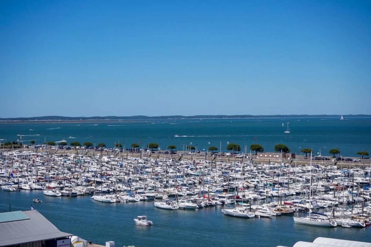 Flat In The Port Of *